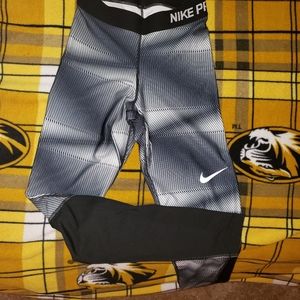NIKE PRO leggings